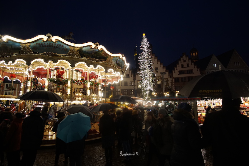 Christmas market at Römerplatz, Frankfurt